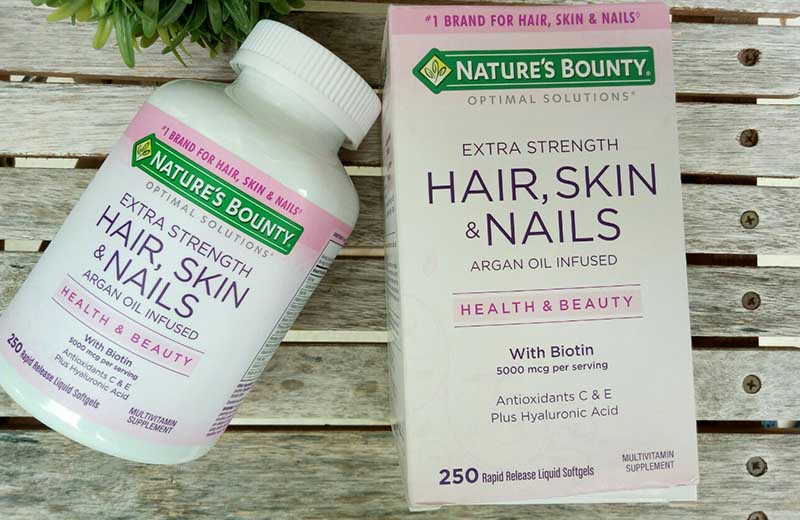 Nature’s Bounty Hair Skin and Nails là dòng sản phẩm chức năng dạng kẹo và viên uống
