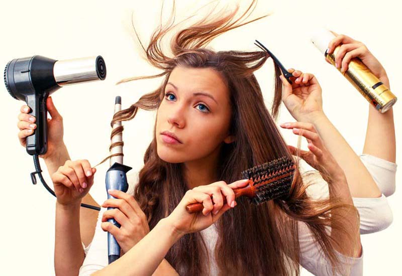 Sấy hay tạo kiểu thường xuyên khiến mái tóc khô sơ chẻ ngọn dần