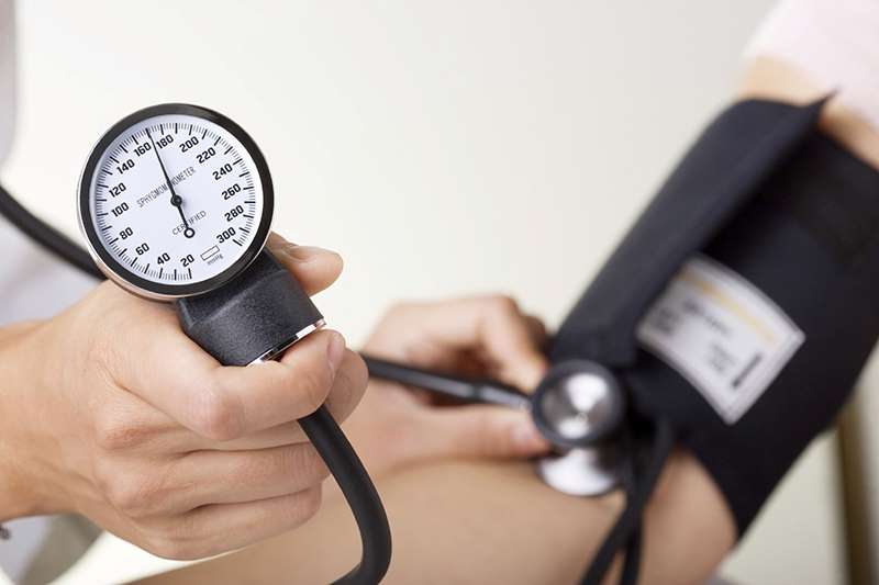 Huyết áp cao là căn bệnh có tỉ lệ người mắc khá cao hiện nay