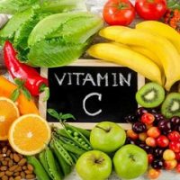 Rau củ quả là các loại thực phẩm giàu vitamin C nhất