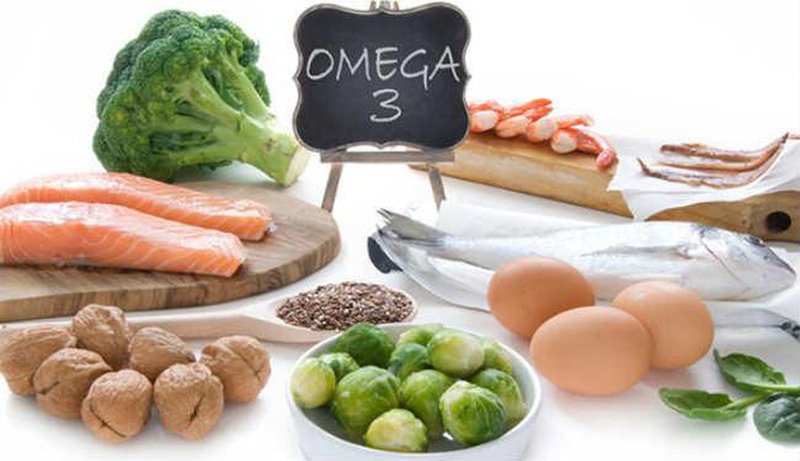 Nhóm thực phẩm giàu Omega-3 rất cần thiết cho người bị nhức đầu, do chúng bổ sung dưỡng chất cần thiết đến hệ thần kinh