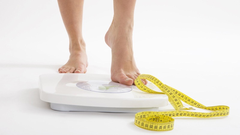 Người bị gai cột sống nếu muốn đạt kết quả tốt trong quá trình điều trị cần duy trì cân nặng ổn định.