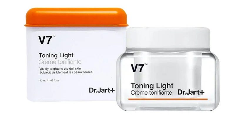 V7 Toning Light cải thiện thâm mụn rất tốt