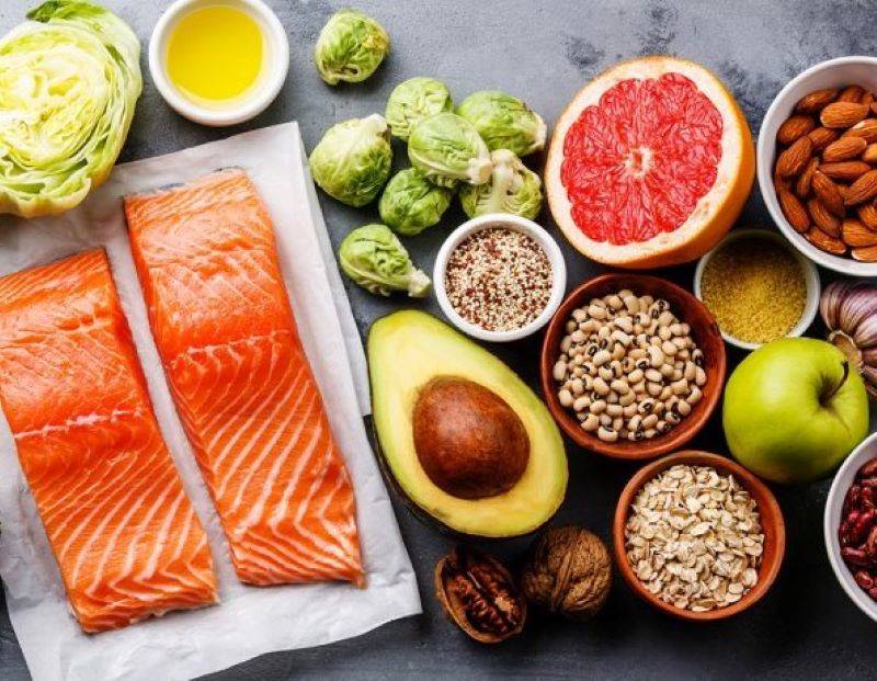 Các loại thực phẩm như cá, yến mạch, bơ... giúp tăng cường sức khỏe đường ruột