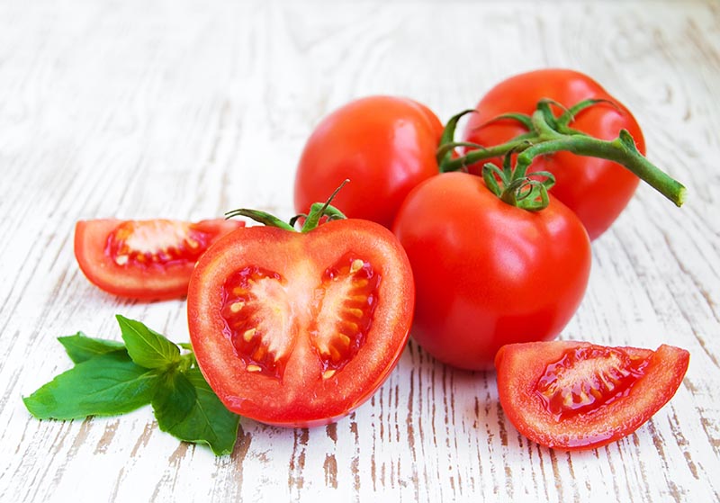 Cà chua có nhiều công dụng trong làm đẹp da