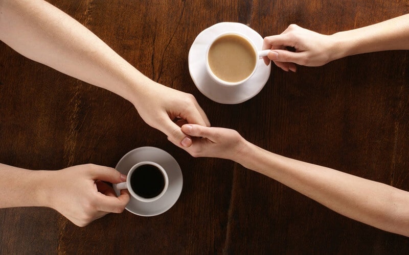 Nên hạn chế lượng sữa khi pha chế cà phê để tốt cho việc giảm cân