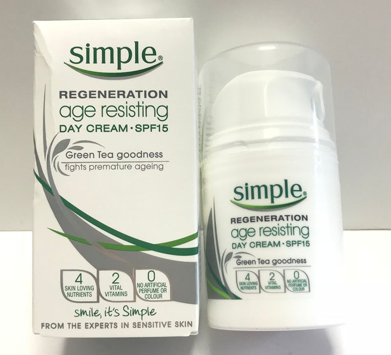 Simple Regeneration Age Resisting là sản phẩm dưỡng ẩm da dành riêng cho ban ngày