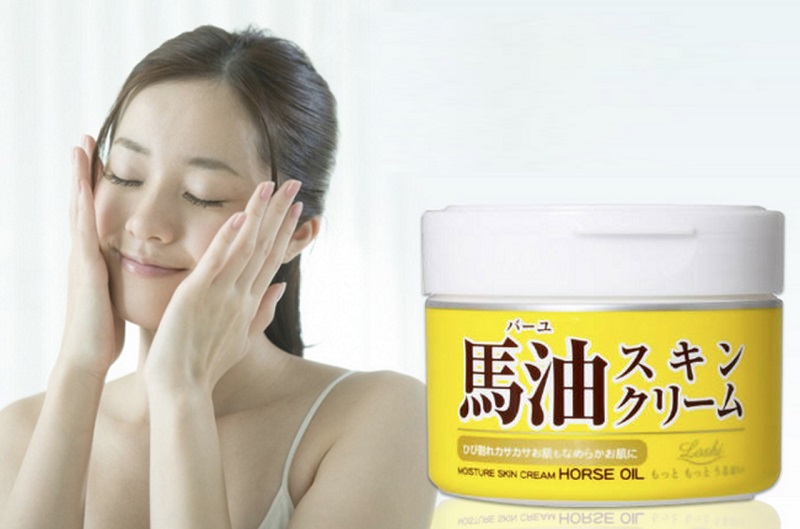 Kem dưỡng da mặt cho bà bầu của Nhật Loshi Horse Oil