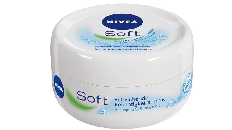 Nivea Soft Moisturizing Cream là kem dưỡng da mặt mùa hanh khô quốc dân