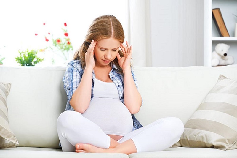 Mẹ bầu bị khó thở có thể là dấu hiệu của bệnh thiếu máu