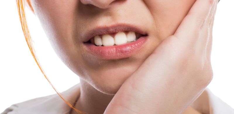 Người bị viêm chân răng không nên ăn gì?