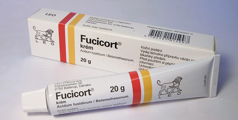 Giảm nhẹ triệu chứng của bệnh và ngừa bội nhiễm bằng kem bôi Fucicort Cream 