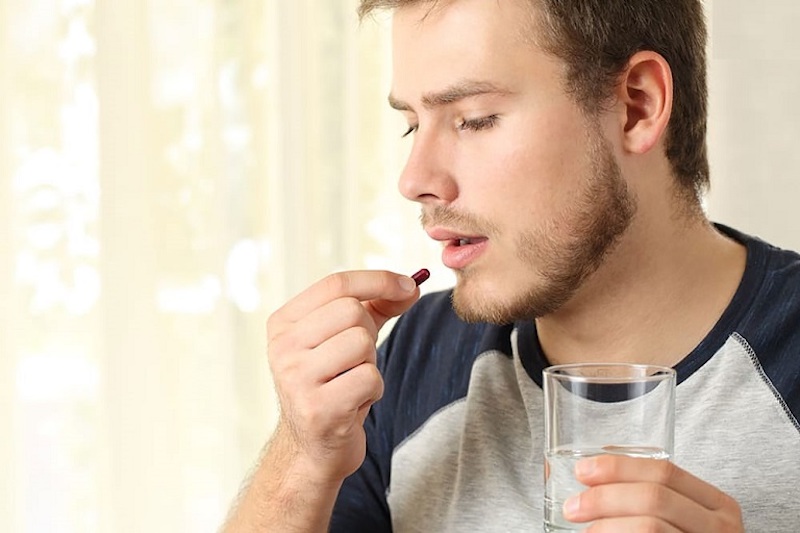 Trong quá trình dùng các viên uống, nam giới cần cẩn trọng về liều lượng và cách uống