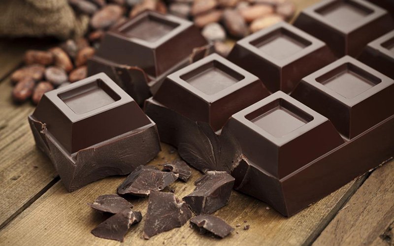 Ăn socola đen thường xuyên giúp tăng cường sức khỏe sinh lý