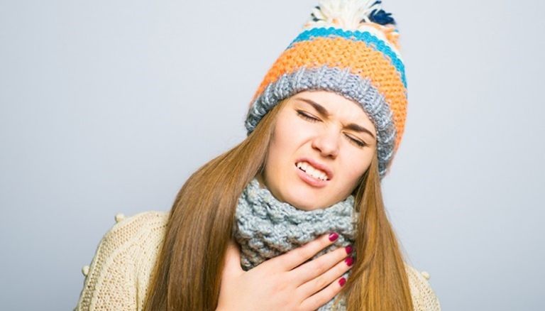 Cần giữ ấm vùng cổ trong suốt quá trình điều trị bệnh viêm họng