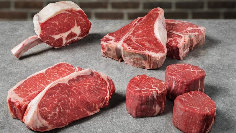 Huyết áp cao có nên ăn thịt bò?