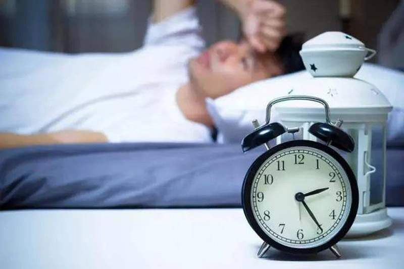 Cơn đau đầu do cao huyết áp thường xuất hiện vào buổi sáng sớm
