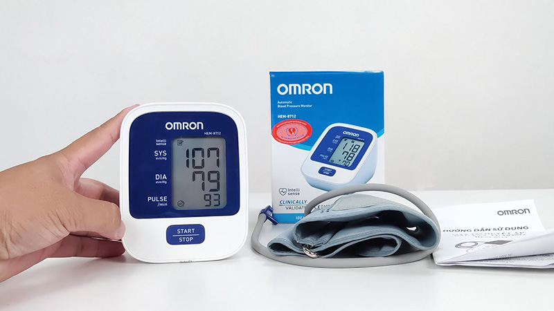 Omron Hem-8712 là máy đo huyết áp tại nhà nhỏ gọn, dễ sử dụng