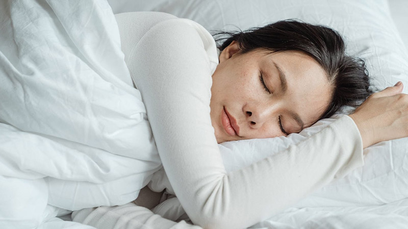 Ngủ không sâu giấc kéo dài có thể ảnh hưởng đến sức khỏe và đời sống
