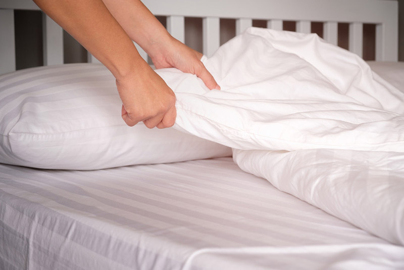 Giữ phòng ngủ sạch, gọn gàng giúp bạn có giấc ngủ ngon hơn