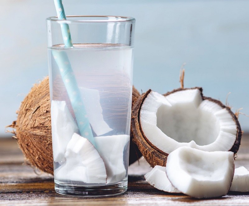 Nước dừa là loại đồ uống có nhiều công dụng tốt cho sức khỏe